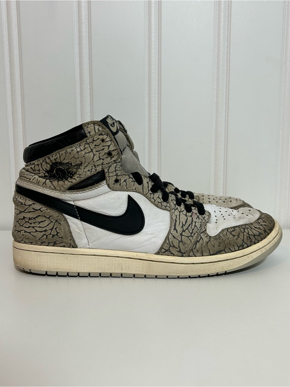 Jordan 1 high cement white black grey